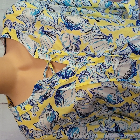 Talbots Yellow w/Blue Sea Shells Tunic Style Blouse. Size Lp 100% Cotton V-neck - Picture 8 of 17